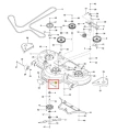 Oś rolki kosiarki Husqvarna PZ 29D o zerowym promieniu skrętu, metalowa, prostokątna, z numerem '46' w żółtym. Widok z góry na schemacie części zamiennych.