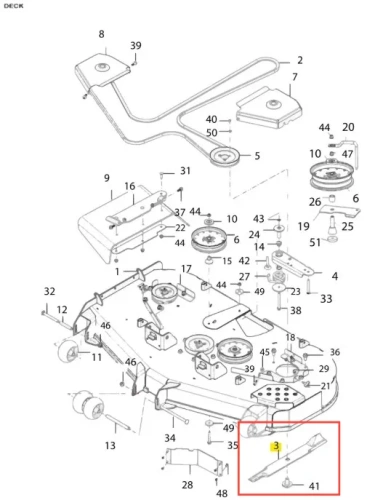Metalowy nóż kosiarki Husqvarna Z560X, prostokątny z ostrymi krawędziami tnącymi, srebrny z matowym wykończeniem, w zestawie z elementami montażowymi na zbliżeniu.