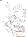 Nóż kosiarki o zerowym promieniu skrętu Z560X Husqvarna w odcieniu metalicznego szaro-srebrnego, o prostym, aerodynamicznym kształcie. Widoczny z boku, zbliżony widok krawędzi tnącej i mocowania. Na ostrzu brak dodatkowych napisów czy wzorów.