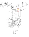 Śruba kosiarki PZ 29 Husqvarna z metaliczną fakturą i gładką powierzchnią, widoczna z boku z detalami mocowania i otworem na wkręt, część zaznaczona czerwoną ramką.