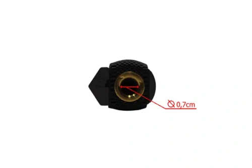 Amortyzator górny przy zbiorniku paliwa pilarki Husqvarna 545/550XP, czarny, plastikowy z metalowym rdzeniem o średnicy 0,7 cm, widoczny z boku, ukazujący detale tekstury i kształtu, na prostym tle.