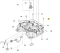 Śruba P3 dla robota koszącego CEORA 544 EPOS Husqvarna, metalowa, z gwintem, w kolorze stalowym. Widoczna z góry, montowana w obudowie. Część detalu, otoczona elementami, w kontekście schematu montażowego.