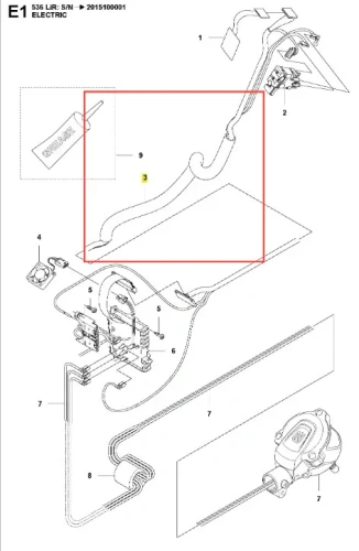Okablowanie podkaszarki Husqvarna 536LiR z elastyczną instalacją i widocznymi przewodami, złączami, guzikami oraz numerami identyfikacyjnymi na jasnym tle.