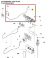 Kabel robota koszącego Automower 310E NERA Husqvarna, w kolorze czarnym, z elastycznym, gładkim wykończeniem. Widok z boku, leżący. Widoczny fragment łącznika i mocowania. Tło białe, uniemożliwiające odwrócenie uwagi od produktu.