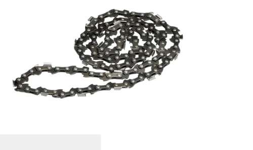 Łańcuch 8 wykonany z solidnego metalu, w odcieniu srebrnym. Ułożony na jasnym tle, prezentuje ogniwa o zwartej konstrukcji. Widoczne detale: spinki oraz gładka tekstura. Produkt rozłożony w formie pętli, idealny do zastosowań w akcesoriach.