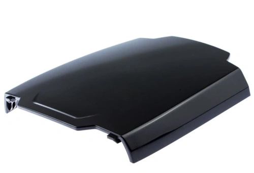 Osłona robota koszącego AUTOMOWER 440 Husqvarna w kolorze czarnym, lekko zaokrąglona, z połyskującą fakturą. Ujęcie z boku ukazuje szczegóły mocowania. Produkt leży na prostej, jasnej powierzchni, co podkreśla jego kształt i wykończenie.