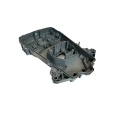 Obudowa robota koszącego Husqvarna AUTOMOWER 315, szara, z tworzywa, prostokątna z zaokrąglonymi krawędziami, otworami montażowymi i miejscem na akcesoria, leżąca na płaskiej powierzchni.