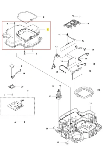 Podstawa robota Husqvarna Automower 535 AWD, czarna, prostokątna z wycięciami. Widoczny detal przypięcia, mocowania i przewody, ujęcie z góry, neutralne tło.