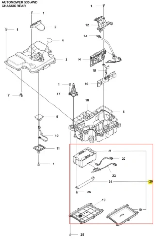 Zestaw baterii do robota koszącego Husqvarna Automower 535 AWD, składniki umieszczone w rzędzie, widoczny akumulator w prostokątnej obudowie, szare elementy plastikowe, złącza i przewody. Elementy rozłożone na białym tle.