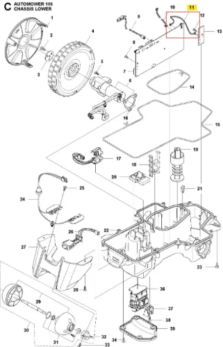 Czarna wiązka przewodów do robota koszącego AUTOMOWER 105 Husqvarna z złączami i oznaczeniami, różne długości i kształty, pod spodem podwozia. Na białym tle, widok z góry.