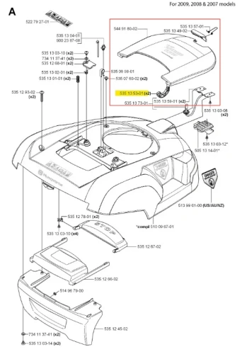 Łącznik do robota koszącego Automower 220 AC Husqvarna, szary, widok z góry, płasko leżący z otworem montażowym i miejscem na mocowania. Na powierzchni logo i napisy Husqvarna, na tle jasna, gładka powierzchnia.