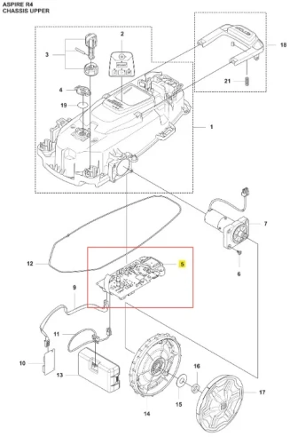 Płyta główna robota koszącego Automower Aspire R4 Husqvarna z elementami montażowymi, oknem na baterię i szarymi przewodami na białym tle podkreślającym produkt.