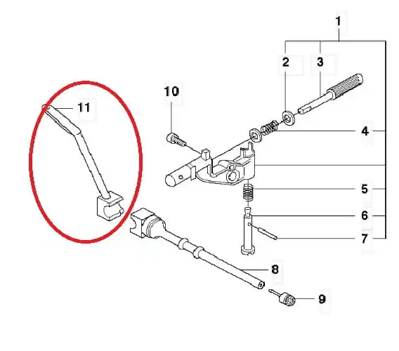 Przewód ciśnieniowy pilarki Husqvarna, element o smukłym kształcie, z jedną końcówką mocującą. Wykonany z wytrzymałego materiału, w kolorze czarnym. Widoczny na rysunku technicznym w złożonym układzie z innymi częściami pilarki.