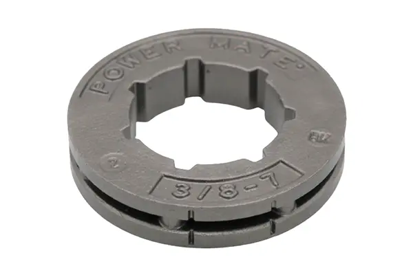 Kółko pływające 3/8-7 Husqvarna, wykonane z szarego metalu, o okrągłym kształcie i średnicy około 3 cali. Widoczne napisy POWER MATE oraz numer 3/8-7. Produkt leży na jednolitym tle, ukazując szczegóły krawędzi oraz wycięcia.