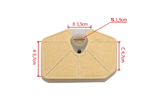 Filtr powietrza do pilarki Husqvarna 254XP i 257, w kształcie prostokąta, o wymiarach 5,7 cm x 3,5 cm i otworze o średnicy 1,5 cm. W kolorze jasnożółtym, z teksturowaną powierzchnią. Pokazany z góry, na jednolitym tle.