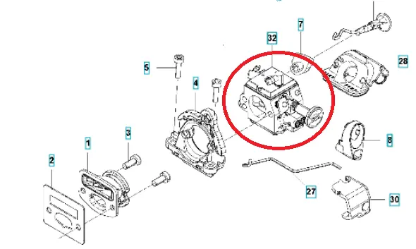 Gaźnik pilarki Husqvarna 543XP/543XPG, bok, metaliczne wykończenie, widoczne wejście paliwa, łączenia, węże, mocowania, na białym tle.