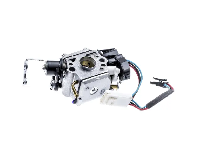 Gaźnik do piły Husqvarna T540 XP, metalowy, z widocznymi przewodami, w układzie 3D; ujawnia szczegóły jak otwór na mieszankę paliwową i zamontowane złącza. Ujęcie z boku, pokazujące kształt i detale elementów mocujących.