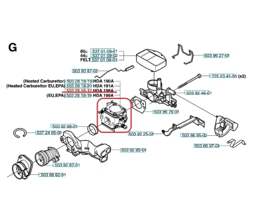 Gaźnik do piły Husqvarna 357 XP/359, z widoczną metalową obudową, mocowaniami i przyłączami, na neutralnym tle podkreślającym detale i oznaczenia.