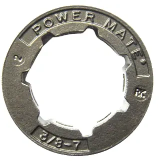 Kółko pływające Husqvarna 3/8-7 w srebrnym kolorze, wykonane z metalu, z wyraźnym napisem POWER MATE oraz oznaczeniem 3/8-7. Produkt widoczny z boku, w formie płaskiej, bez dodatkowych elementów i dekoracji.