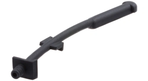 Czarny przewód oleju do pilarki Husqvarna 570 z widocznym złączem i mocowaniem, na jasnym tle, zbliżenie końca przewodu ukazujące detale i kształt.