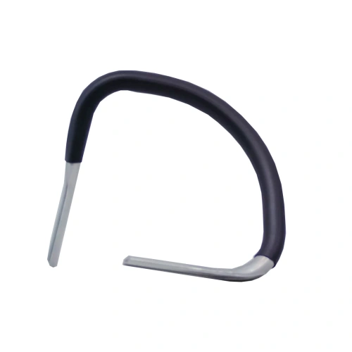 Przedni metalowy uchwyt pilarki Husqvarna 543 XP z czarną gumową rękojeścią, widoczny na białym tle, ujęcie z przodu, brak logo Husqvarna,