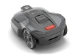 Automower 308V ukazany z tyłu, z widocznym przyciskiem STOP oraz z przyjaznym interfejsie.