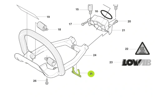 Płytka zabezpieczająca nożyc spalinowych Husqvarna 323HD/123HD. Część w w zaokrąglonym kształcie z szeroką podstawą w kolorze zielonym. Ujęcie z boku, podkreślające detale mocowania. Widoczne otwory do montażu.