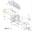 Śruba montażowa pilarki T435 Husqvarna, zdjęcie schematu pokazujące inne współpracujące części. Tło białe.