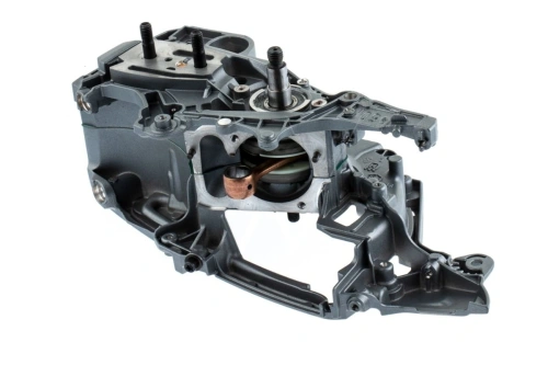 Krótki blok pilarki 550 XP Mark II Husqvarna. Wykonana ze stopu metali wysokiej jakości. Oryginalna część producenta maszyn Husqvarna. Skrzynia jest koloru srebrnego.
