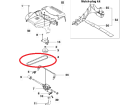Pasek napędowy kosiarki LC353V Husqvarna w kolorze metalicznym, prostokątny z widocznymi otworami. Ujęcie pokazuje produkt z boku, wyeksponowany na rysunku technicznym. Zestaw z innymi komponentami maszyny.