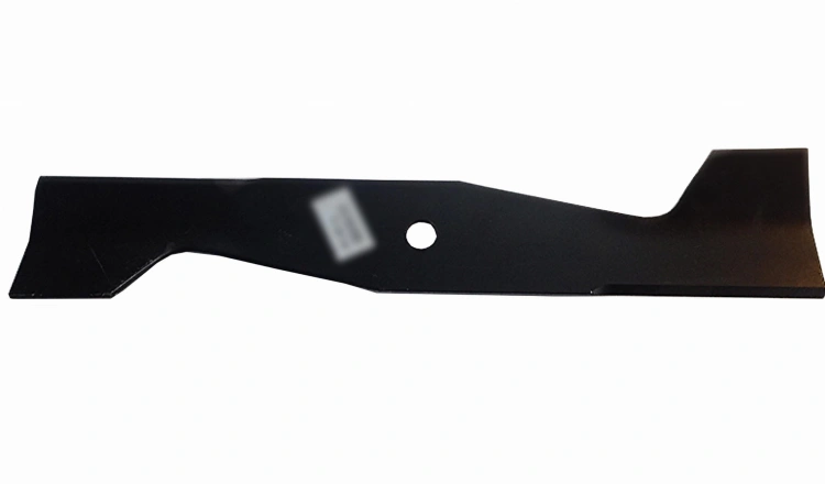 Czarny nóż uniwersalny do kosiarki Husqvarna, o długości 42 cm, widoczny z boku. Metalowa powierzchnia z matowym wykończeniem, z jednym otworem na mocowanie. Kształt prostokątny z wycięciem w jednym końcu, gotowy do montażu.