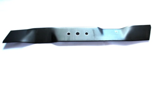 Nóż do kosiarki STIGA Multiclip o długości 46 cm, wykonany z metalu w kolorze czarnym, z trzema otworami mocującymi. Widok z boku, leżący na białym tle, ukazujący prostokątny kształt i zaokrąglone końce.