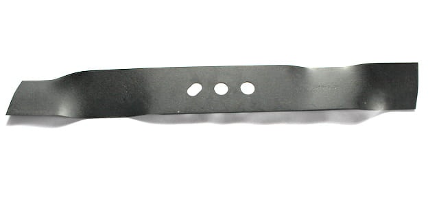 Nóż do kosiarki spalinowej o długości 48 cm. Wykonany z czarnej stali, z trzema otworami montażowymi. Przedstawiony z boku, płasko, bez dodatkowych elementów. Idealny do precyzyjnego koszenia trawnika.