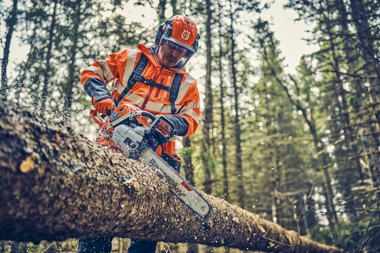 praca-pilarka-562xpg-mark-ii-husqvarna
