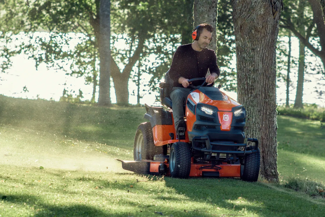 traktor husqvarna do pracy całorocznej