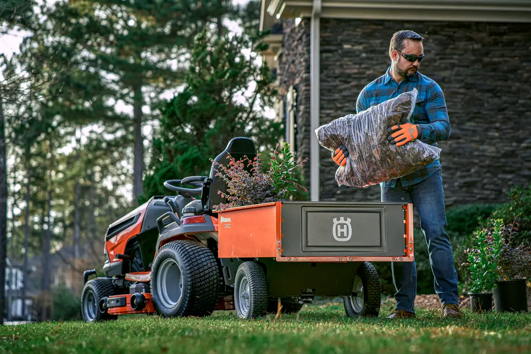 przewożenie ziemi traktorem